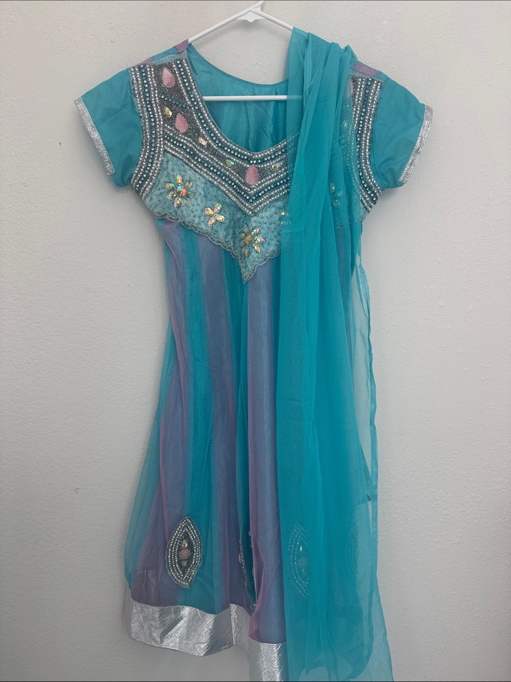 Indian Churidaar Outfit (small)